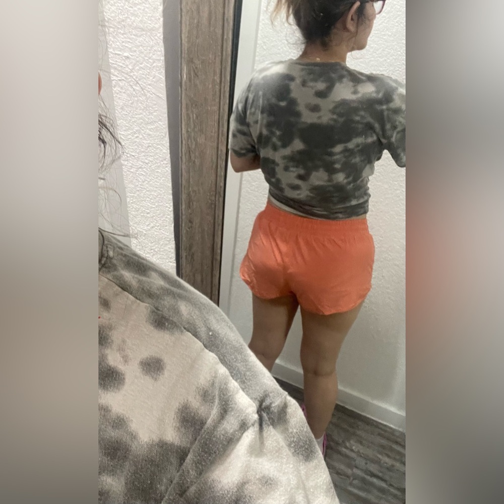 Lululemon Hotty Hot 2.5” Shorts